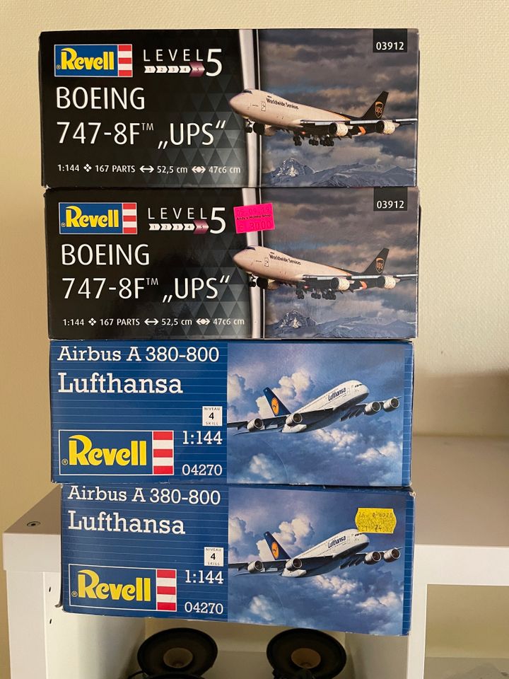 Revell Airbus und Boeing in 1/144 Sammlung in Neumünster