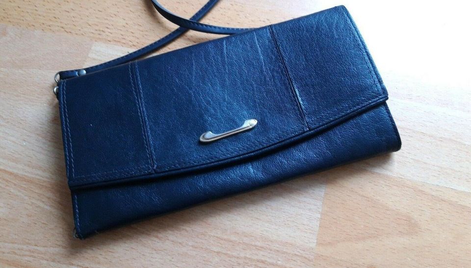 Schwarze Clutch/ Handtasche in Alfeld (Leine)