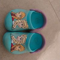 Disney Anna und Elsa Crocs Gr. C 4 / 5 20 / 21 Türkis lila Niedersachsen - Schüttorf Vorschau