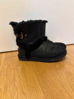Schwarze Ugg Winterschuhe, Größe 37 Niedersachsen - Langenhagen Vorschau