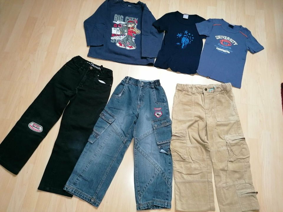 3 Hosen, Jeans, Cordhose, Pullover, Unterhemd Gr. 122/128 in Lewitzrand