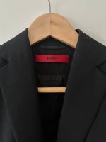 Hugo Boss Hosenanzug Anzug Set schwarz Hose Gr. 34, Blazer Gr.32 Frankfurt am Main - Nordend Vorschau