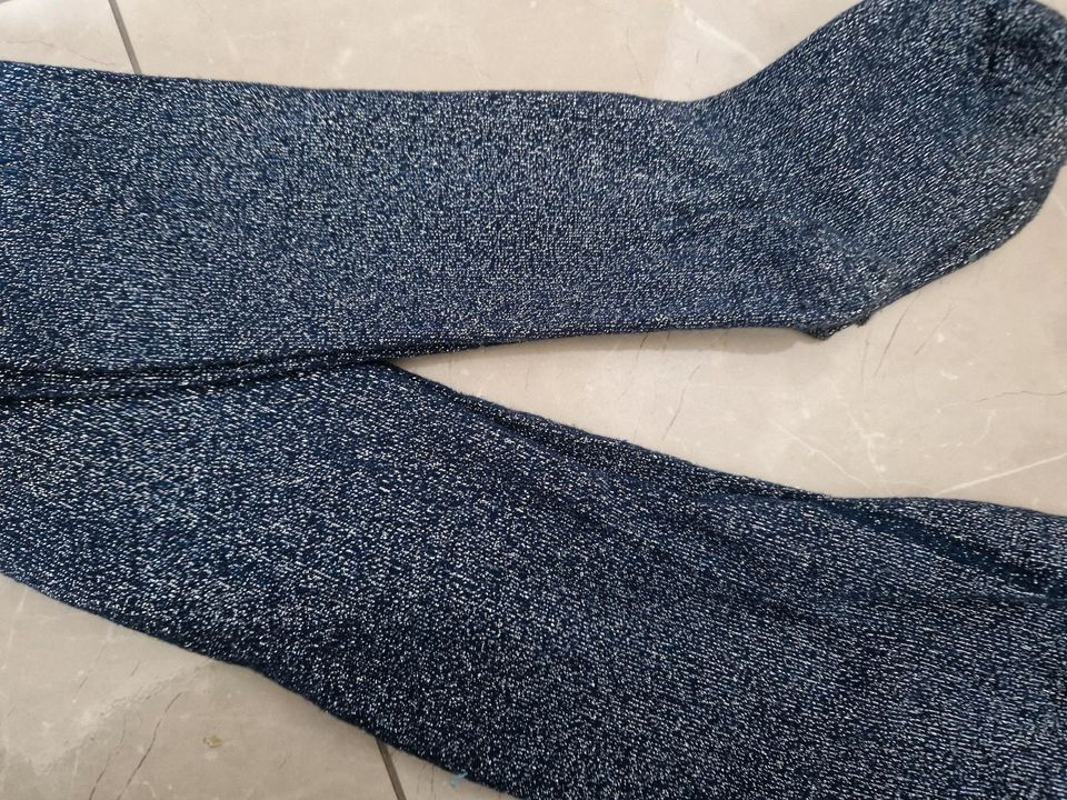 Primark Strumpfhose Strick Blau Silber Glitzer Gr. 140 - 146 wNEU in Berlin