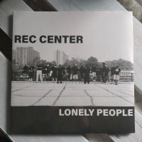 Rec Center - Lonely People (DoLP) Limited Black Vinyl Edition Innenstadt - Köln Altstadt Vorschau