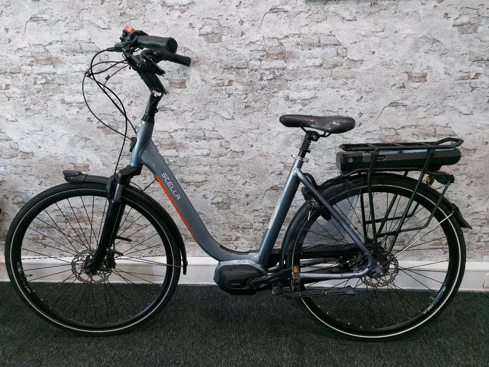 Stella Livorno Shimano Mittel Motor 28 Zoll in Krefeld