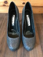 Tamaris Pumps High Heels silber neu Gr 39 München - Au-Haidhausen Vorschau