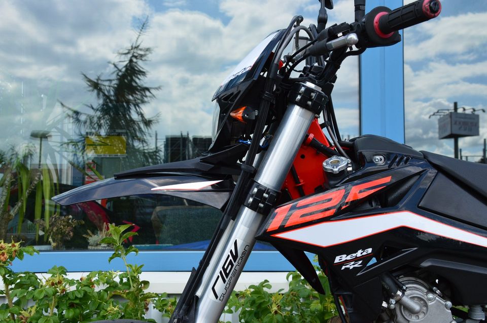 Beta RR125 Motard Supermoto 1 Hand A1 B196 Top Zustand in Horneburg