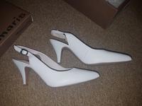 Tamaris Leder Pumps Slingpumps Sandalen weiß 2 x getragen 37 Gr München - Moosach Vorschau