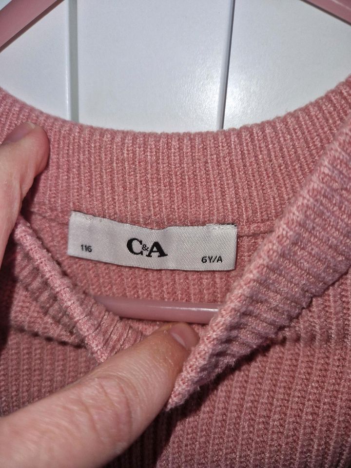 Schöner C&A Pullover Größe 116 in Berlin