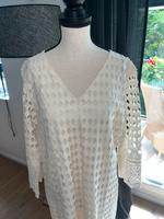 ICHI Kleid Gr. 42 XL Boho Style creme beige w NEU Spitze Hessen - Bad Nauheim Vorschau