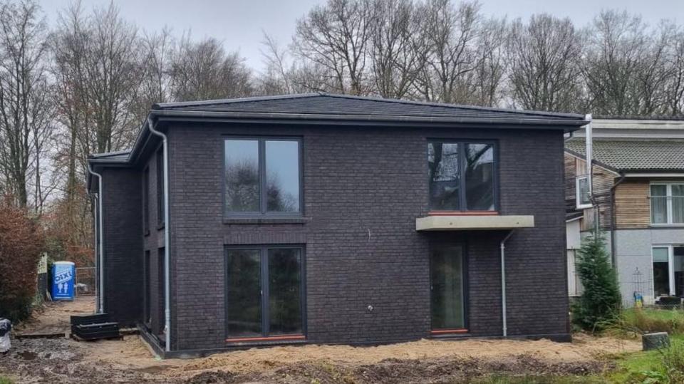 Reserviert • Gelöscht • 
                    DHH in Sasel, Ers...
