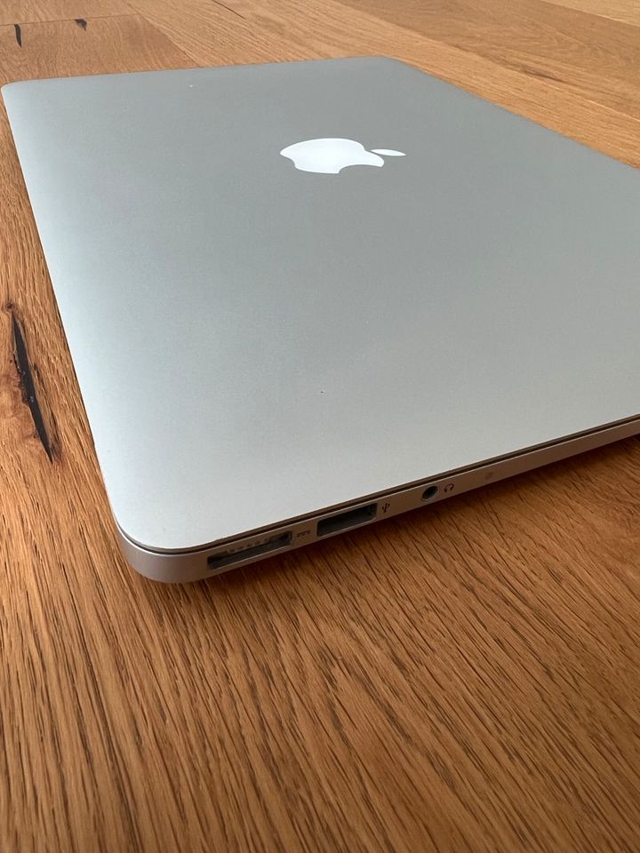 Apple MacBook Air, 13,3“, 8GB RAM, 512GB Flashsp., 2 GHz in Hannover