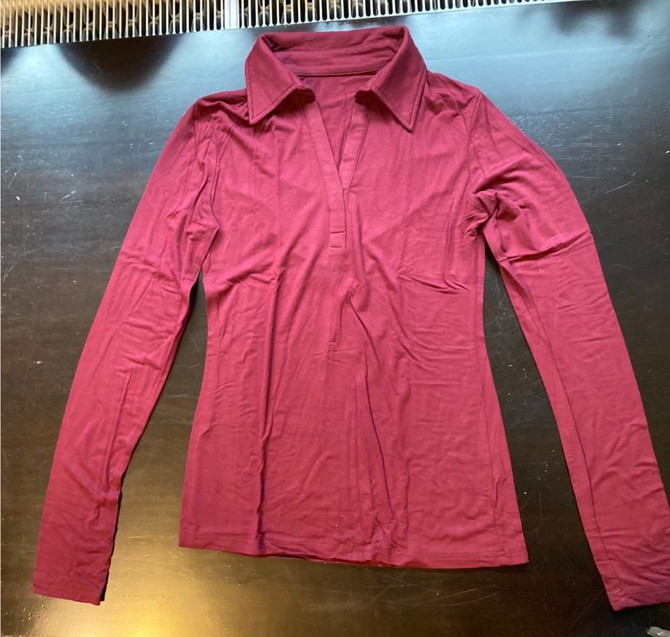 Langarmshirt mit Kragen dünn bordeaux Gr. S in Nürnberg (Mittelfr) -  Südoststadt | eBay Kleinanzeigen ist jetzt Kleinanzeigen