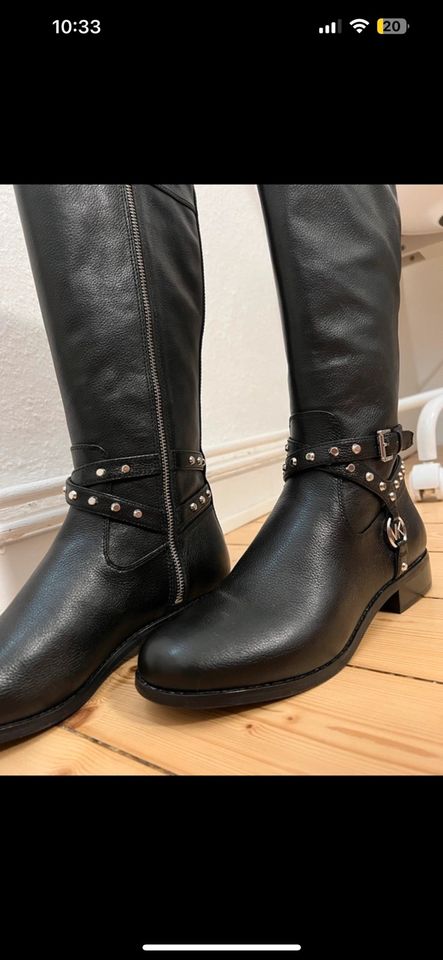 NEU Stiefel Michael Kors in Genthin