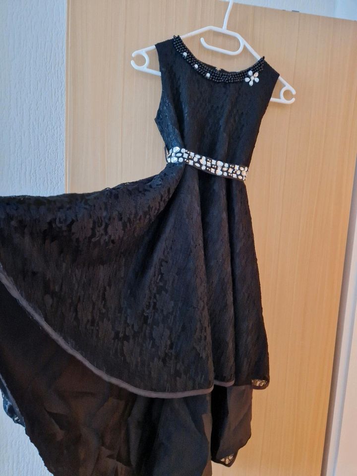 Mädchen Kleid große 170 in Oerlinghausen