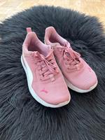 Sneaker, Sportschuhe von Puma Nordrhein-Westfalen - Menden Vorschau