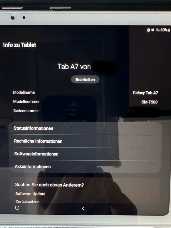 Samsung Tab A7 mit zwei Hüllen und Tastatur in Kiel