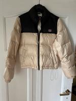 Levi’s Daunenjacke Größe XS Hessen - Neu-Isenburg Vorschau