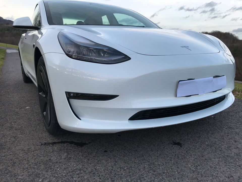 Tesla Model 3 LR Long Range - sehr guter Zustand in Bad Kissingen