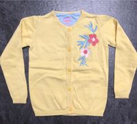 hübsche Strickjacke Gr. 86/92 gelb mit rosa Blumen Wuppertal - Langerfeld-Beyenburg Vorschau