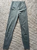 Nike Leggings hellgrau Bayern - Langquaid Vorschau