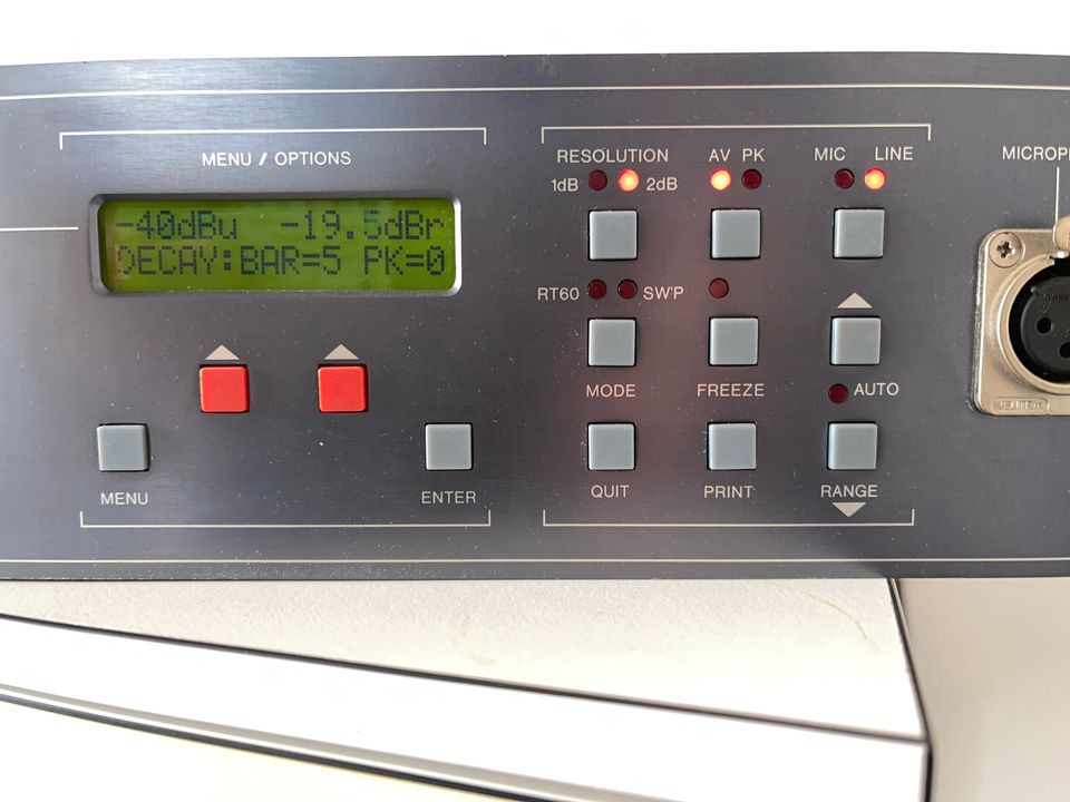 XTA RT1 Spectrum Analyser in Höchberg