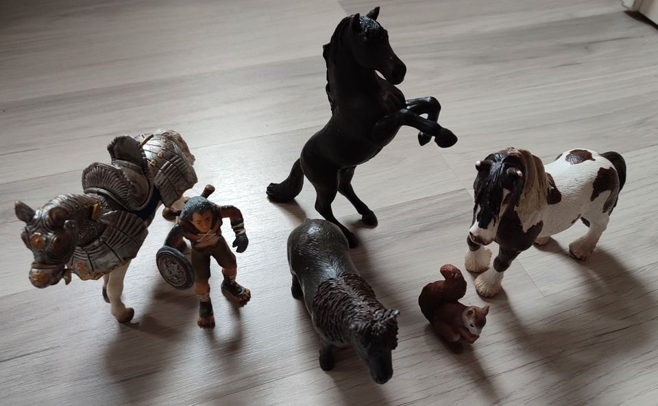 Schleich - Mustang - Ritter - Mittelalter - Pferd - Indianer in Schöntal