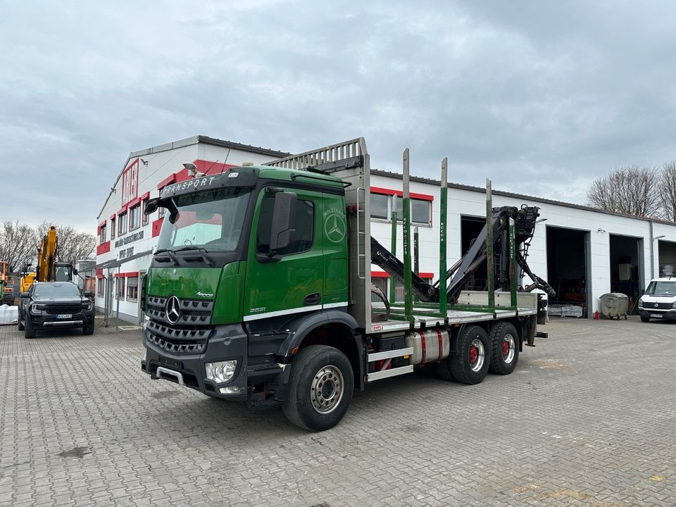 Mercedes-Benz 2651 Arocs Holztransporter Palfinger Epsilon M110Z in Aichach