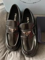 Prada Schuhe Nordrhein-Westfalen - Hilden Vorschau