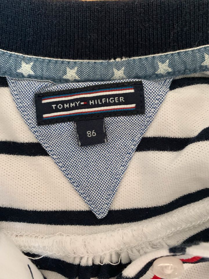 Tommy Hilfiger Kleidchen mit Windelhose Größe 86 in Krefeld