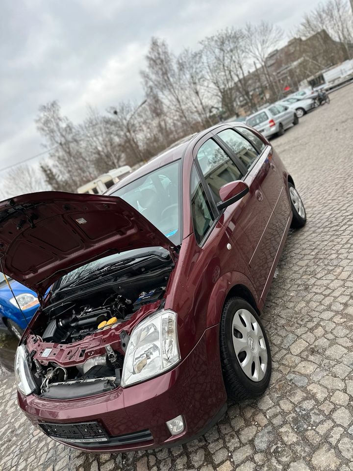 Opel Meriva 1,6 Tüv / Inspektion in Freiberg