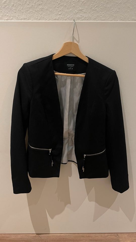 Blazer schwarz in Hannover