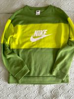 Nike Pullover Original Gr. 158-170 grün neon Nordrhein-Westfalen - Gelsenkirchen Vorschau