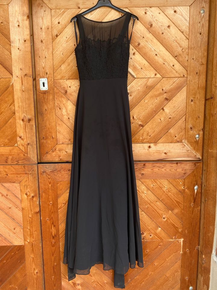 Schwarzes Abendkleid in Eichenau