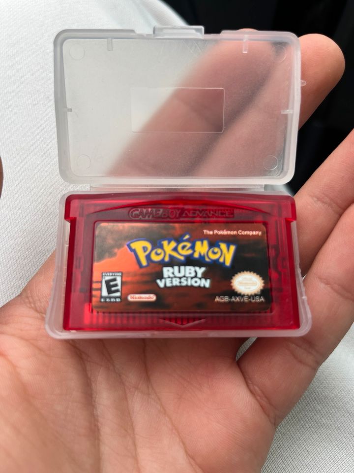 Game Boy advance Pokémon Ruby Version in Duisburg