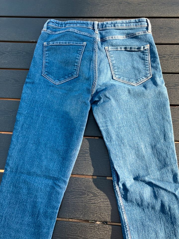 Jeans Skinny fit Gr. 164 von H&M in Berlin