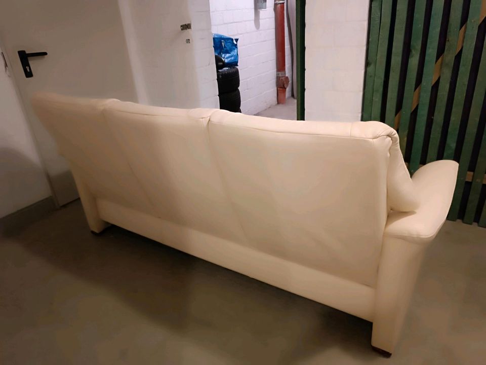 Bequemes Sofa in Lübeck