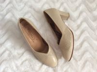 Pumps von Theresia, Bequemschuh, Gr 39, Beige, Echtleder Sachsen-Anhalt - Naumburg (Saale) Vorschau