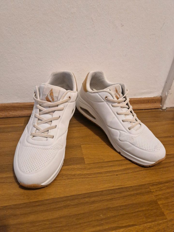 Skechers weiss Gold Gr.40 in Ingolstadt