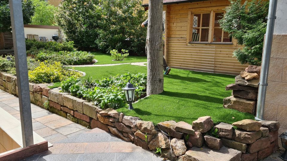 Kunstrasen Garten Balkon Terrasse verlegen Landscaping Unterbau in Bad Soden am Taunus