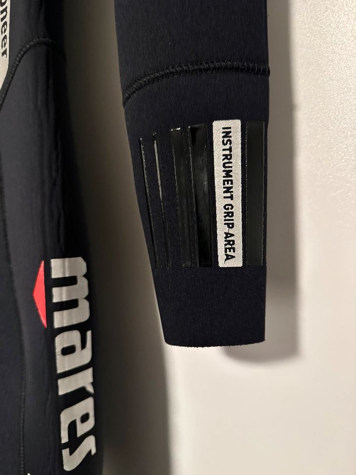 Mares Neopren Anzug Pioneer 5mm M Tauchen + Kopfhaube Handschuhe in Stuttgart