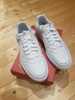 NEU PUMA unisex Sneaker weiss 42 RBD Game Low white gold Nordrhein-Westfalen - Schleiden Vorschau