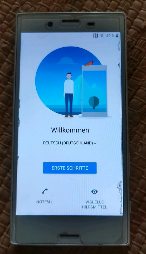 Sony Xperia F5321 compact weiß in Erzhausen