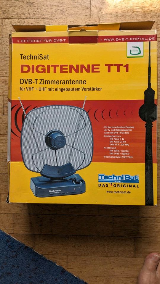 TechniSat DIGITENNE TT1 - DVB-T Zimmerantenne m. Verstärker in München