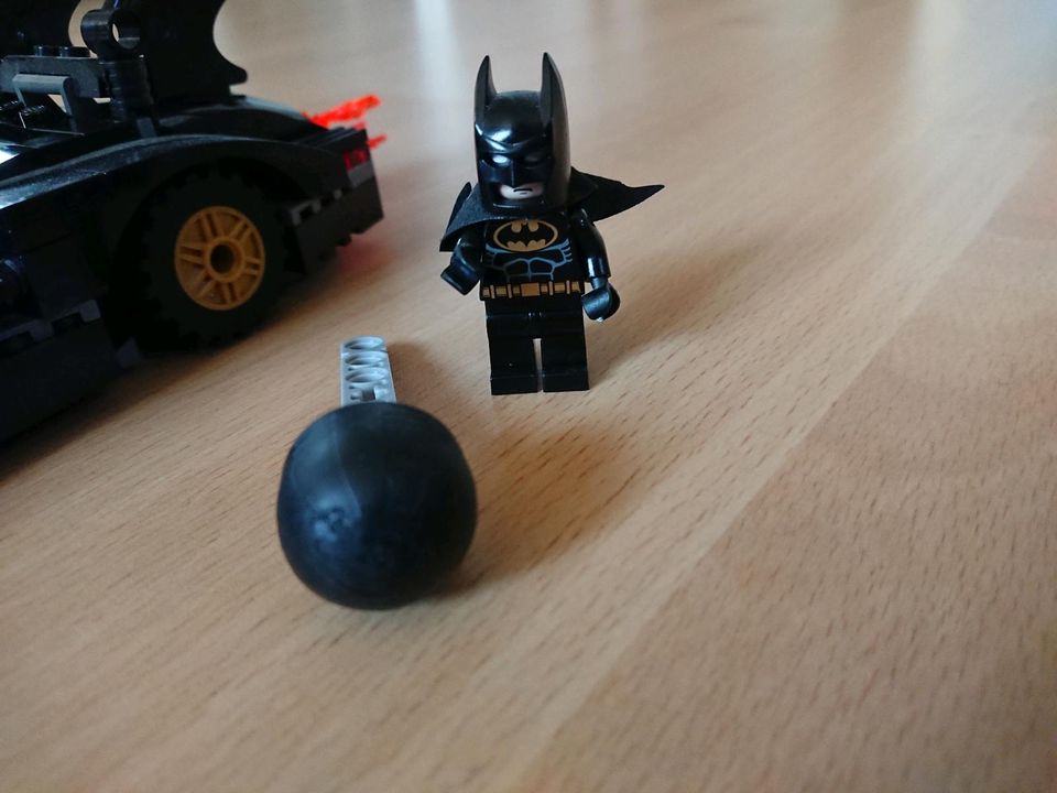 Batmobil Lego mit Batman komplett in Landau a d Isar