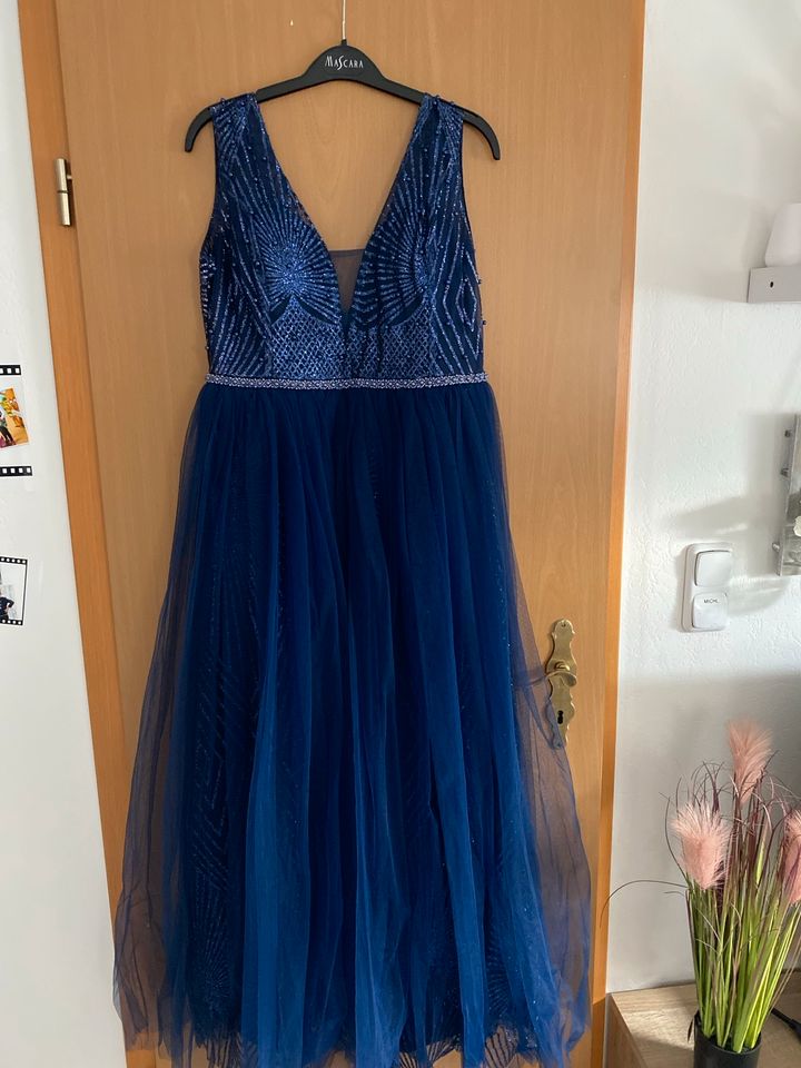 Abschlussballkleid/Jugendweihekleid/Abendkleid in Heldrungen