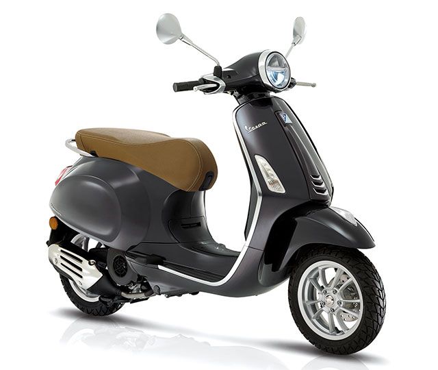 Vespa Primavera 125 in schwarz - Neu - Aktion Modell 2023 in Ingolstadt