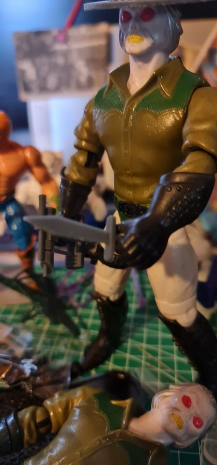 Bravestarr Tex Hex Blaster, Hut, Messer, Kerium SET in Heimbach