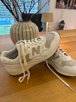 New Balance Sneaker Turnschuhe weiß beige 43 Rheinland-Pfalz - Seck Vorschau