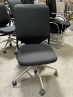 Vitra Alberto Meda Chair schwarz Büro-Drehstuhl Rollen Hessen - Offenbach Vorschau